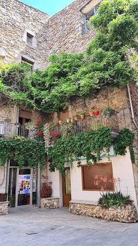 Fotografia tomada fuera de Bar la Pau - bares en Maçanet de Cabrenys, Girona