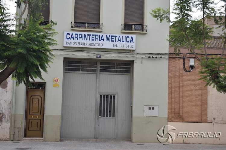 Fotografia tomada fuera de Carpintería Metálica Ramón Ferrer - Carpintería metálica y de aluminio en Massamagrell, Valencia