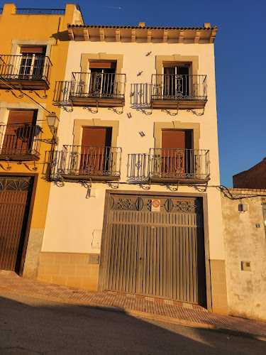 Fotografia tomada fuera de Carpintería Metálica y Aluminio Manuel Martínez - Carpintería metálica y de aluminio en Torredonjimeno, Jaén