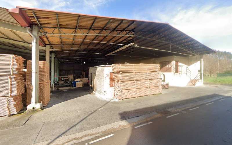 Fotografia tomada fuera de Maderas Lecue - Carpintería en Larrabetzu, Vizcaya