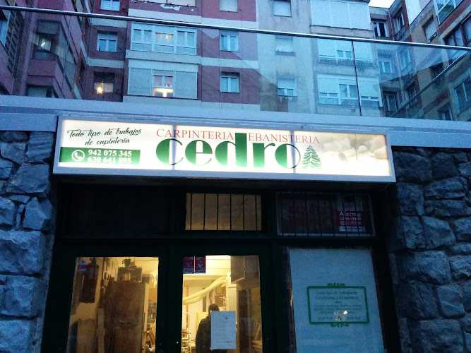 Fotografia tomada fuera de Carpintería Cedro - Carpintero en Santander, Cantabria