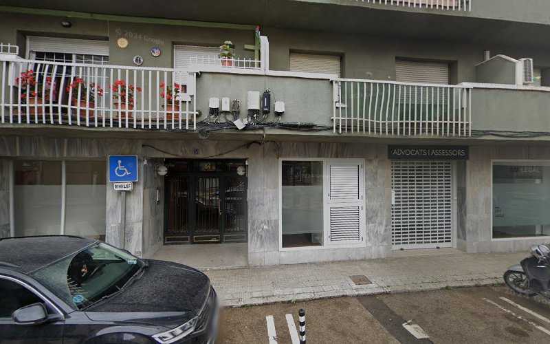 Fotografia tomada fuera de IVAN SOTO ALUMINIS LA GARRIGA - Carpintería metálica y de aluminio en La Garriga, Barcelona