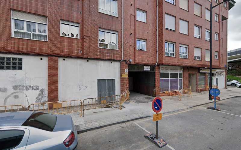 Fotografia tomada fuera de Carpintería Armando Fernandez Tain - Carpintero en Oviedo, Asturias