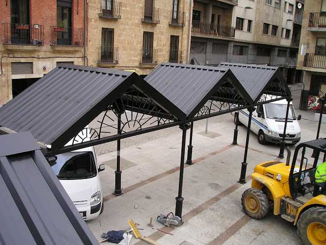 Fotografia tomada fuera de Soldaduras Calderón, S.L. - Carpintería metálica y de aluminio en Zamora, Zamora