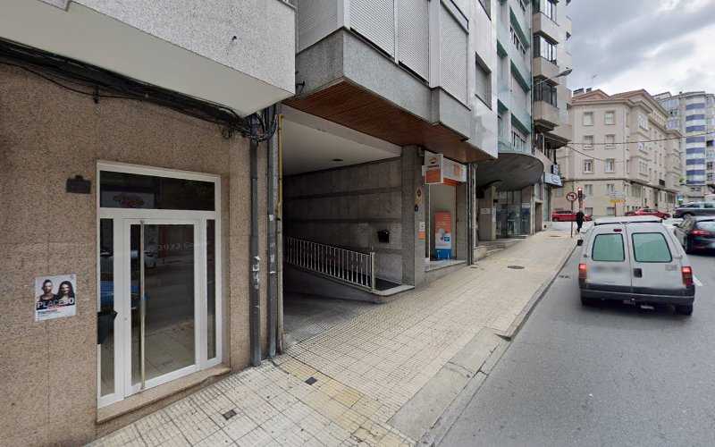 Fotografia tomada fuera de Decoral - Fábrica de muebles en Ourense, Orense