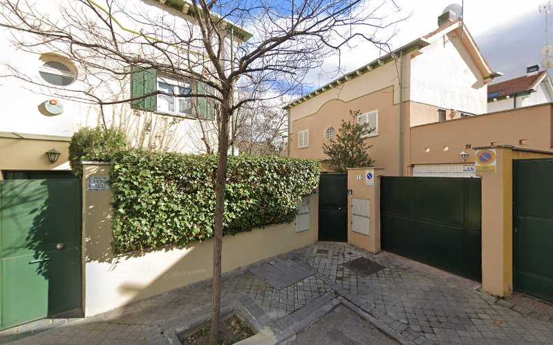 Fotografia tomada fuera de Cortés Y Plegados Funima - Carpintería metálica y de aluminio en Madrid, Madrid