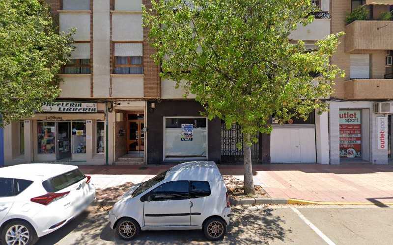 Fotografia tomada fuera de DA-LY Carpintería metálica - Oficinas de empresa en Hellín, Albacete