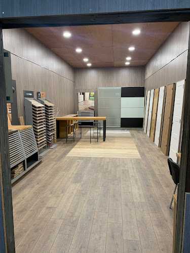 Fotografia tomada fuera de MARTÍ 1956 S.L. - Proveedor de puertas en Girona, Girona