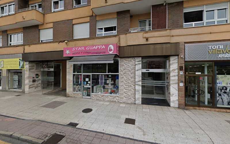 Fotografia tomada fuera de Ebanisteria Los Prados - Tienda de armarios en Oviedo, Asturias