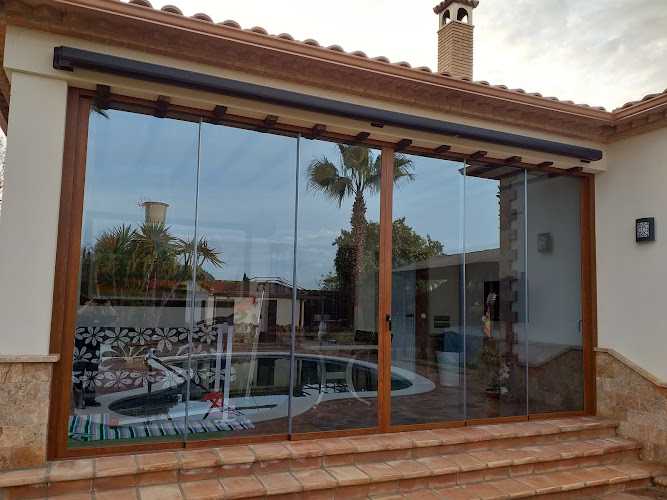 Fotografia tomada fuera de Carpintería Metálica FRAGOSUR - Carpintería metálica y de aluminio en Córdoba, Córdoba