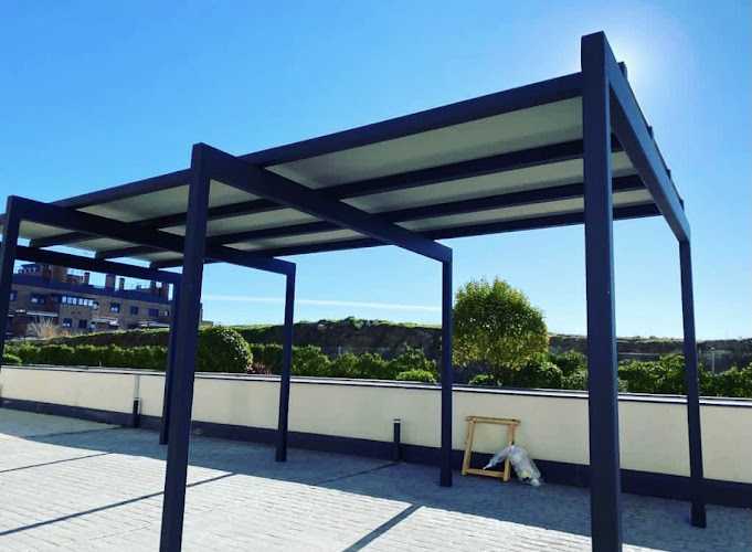 Fotografia tomada fuera de Rodríguez Madrid Interiorismo - Carpintería metálica y de aluminio en Fuenlabrada, Madrid