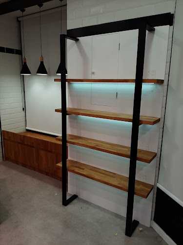 Fotografia tomada fuera de Mas Madera - Ebanista en Zaragoza, Zaragoza