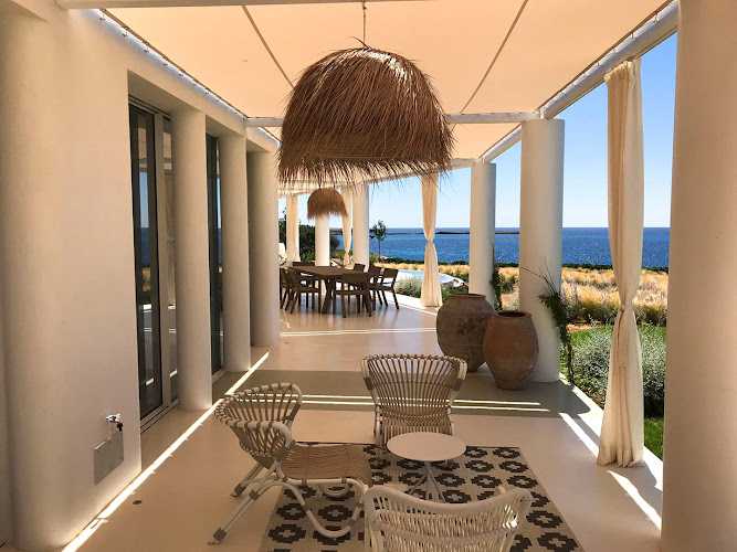 Fotografia tomada fuera de Global Menorca - Carpintería metálica y de aluminio en Es Mercadal, Baleares