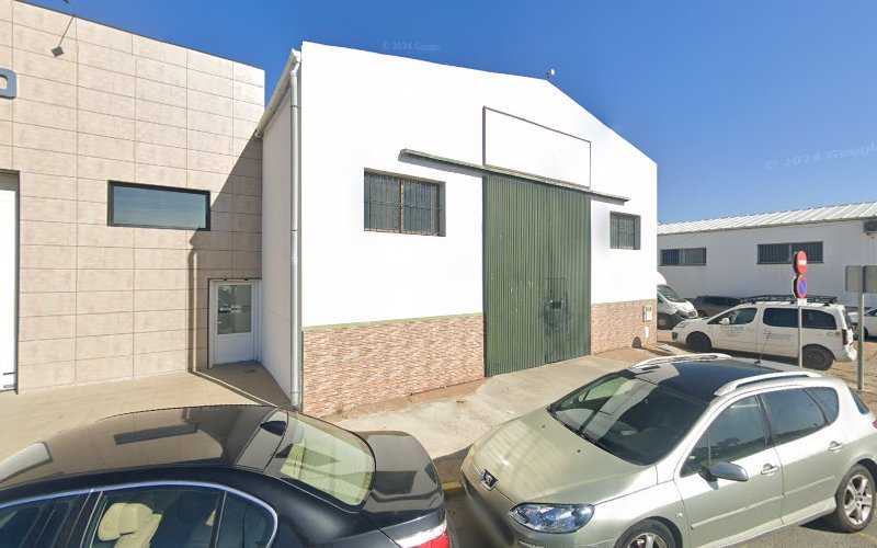 Fotografia tomada fuera de Carpinteria Metálica Hermanos Ponce, S.L. - Carpintería metálica y de aluminio en Punta Umbría, Huelva