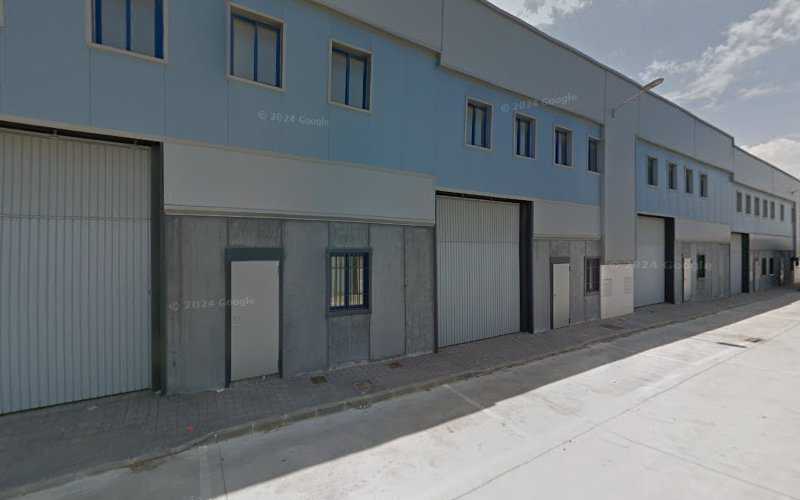Fotografia tomada fuera de Galce Carpinteros - Fábrica de muebles en Puente Genil, Córdoba
