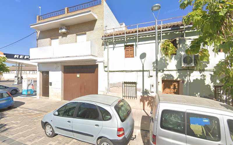 Fotografia tomada fuera de Sodeal System Glass - Carpintería metálica y de aluminio en Puente Genil, Córdoba