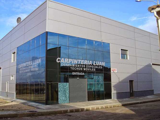 Fotografia tomada fuera de Luan ventanas termicas.S.L - Proveedor de ventanas en Peleagonzalo, Zamora