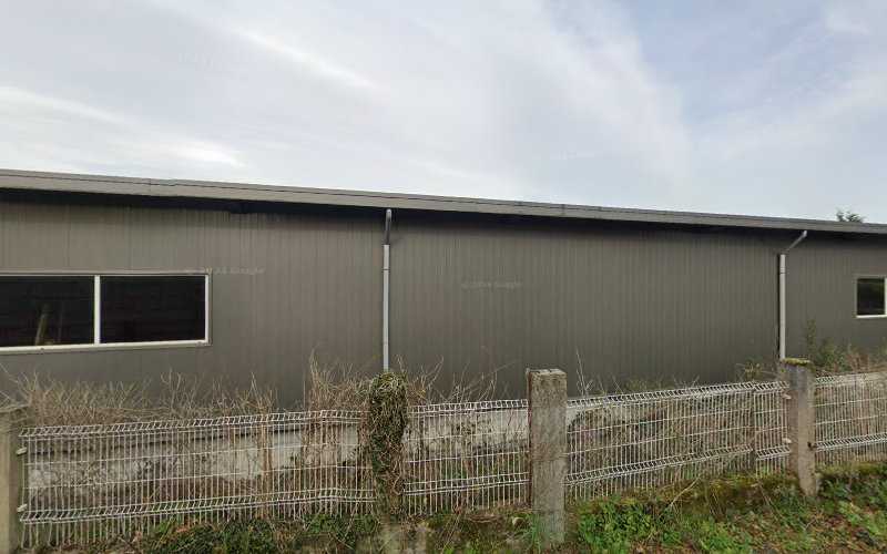 Fotografia tomada fuera de Maderas Romvi - Lumber store en Oza dos Ríos, A Coruña