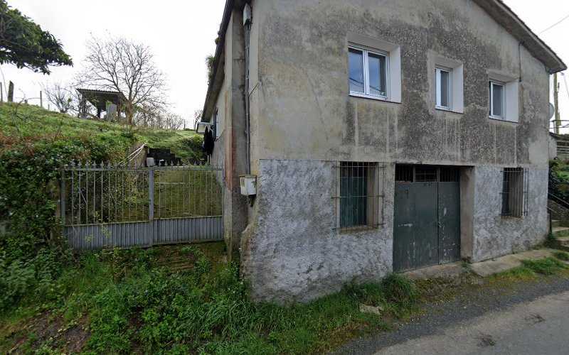 Fotografia tomada fuera de Aluminios SG - Metalwork en Oza dos Ríos, A Coruña