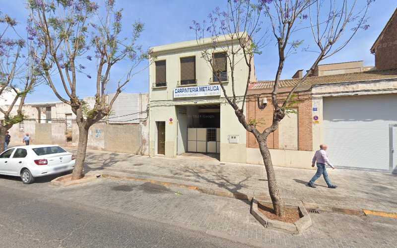 Fotografia tomada fuera de Luis Miguel Fontelles Garibo - Carpintería metálica y de aluminio en Massamagrell, Valencia