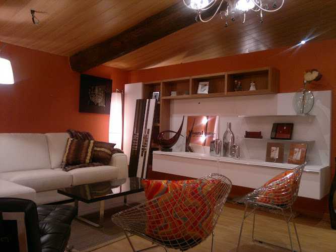 Fotografia tomada fuera de ricard SENTÍS espais contemporanis S.L. - Disseny d'interiors en La Saira, Lérida