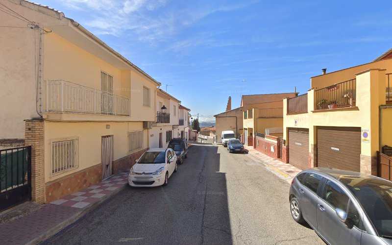 Fotografia tomada fuera de Francisco Ontiveros Carrasco - Carpintería metálica y de aluminio en Alfacar, Granada