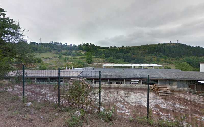 Fotografia tomada fuera de Maderas Francisco Irízar - Aserradero en Bergara, Guipúzcoa