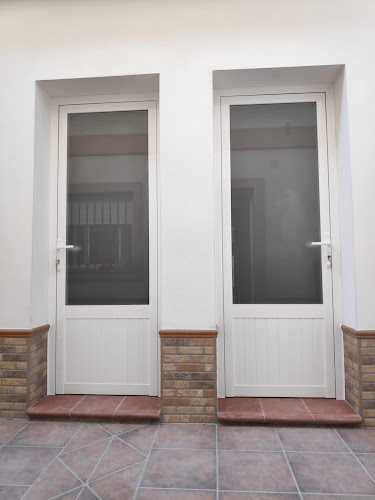Fotografia tomada fuera de CARDEGRASS - Servicio de instalación de ventanas en El Saucejo, Sevilla