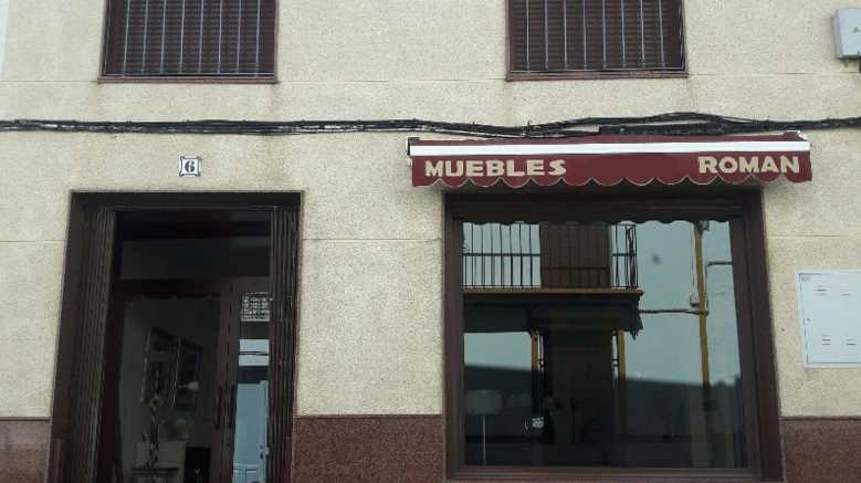 Fotografia tomada fuera de MUEBLES ROMÁN - Tienda de muebles en El Saucejo, Sevilla
