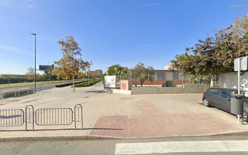 Fotografia tomada fuera de Juan José Ruiz Giner - Carpintería metálica y de aluminio en Alicante, Alicante