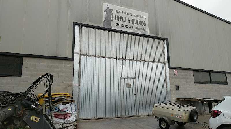 Fotografia tomada fuera de Lopez Y Quiñoa - Carpintería metálica y de aluminio en Larin, Lugo