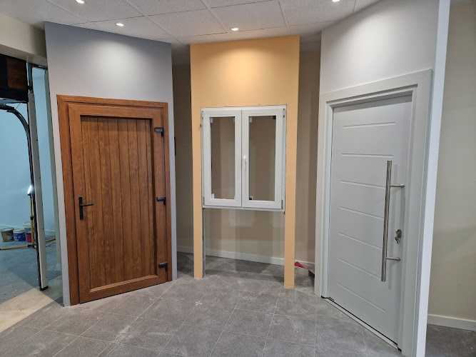 Fotografia tomada fuera de Ángel Lamela (Aluminios Baralla) - Carpintería metálica y de aluminio en Lugo, Lugo