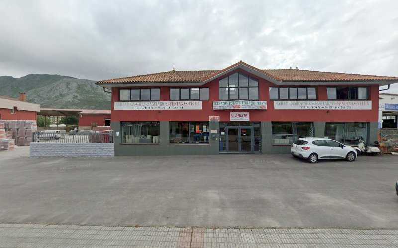 Fotografia tomada fuera de Carpinteria El Texu - Proveedor de materiales de construcción en Posada de Llanes, Asturias