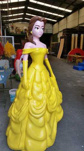 Fotografia tomada fuera de Figuras de Porexpan y figuras 3D | Andalucía 3D - Escultura en Peligros, Granada