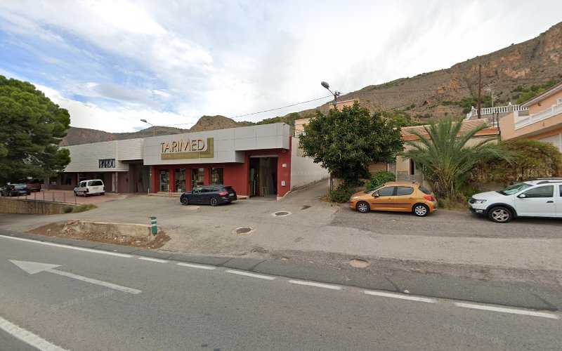 Fotografia tomada fuera de Tarimed - Fábrica de muebles en Orihuela, Alicante