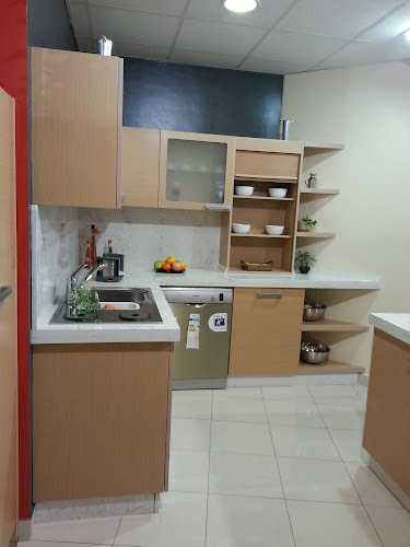 Fotografia tomada fuera de Esnatu Mobiliario y Electrodomésticos - Tienda de muebles de cocina en Oiartzun, Guipúzcoa