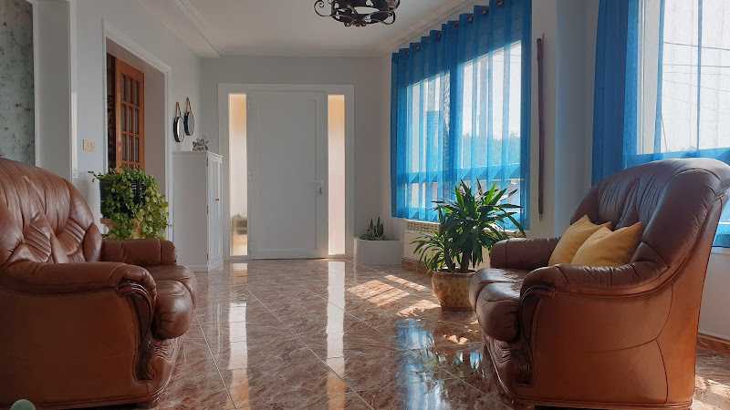 Fotografia tomada fuera de Ventana Hogar Estévez - Carpintería metálica y de aluminio en Ponteareas, Pontevedra