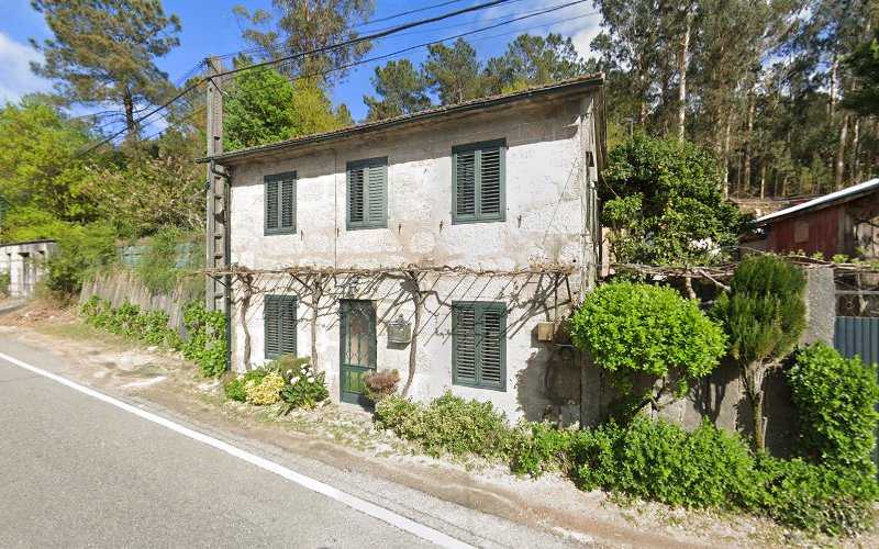 Fotografia tomada fuera de Aluminios Alcotec - Carpintería metálica y de aluminio en Ponteareas, Pontevedra