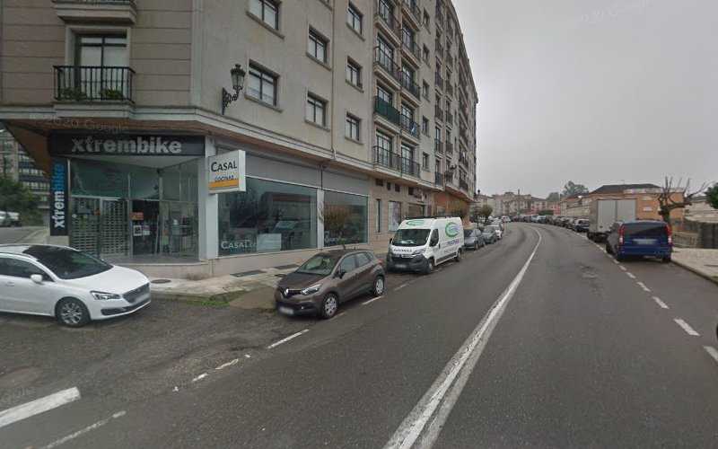 Fotografia tomada fuera de CASAL COCINAS - Tienda de muebles de cocina en Ponteareas, Pontevedra