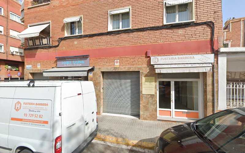 Fotografia tomada fuera de OLIVA E HIJO CARPINTERIA S.L. - Carpintero en Barberà del Vallès, Barcelona