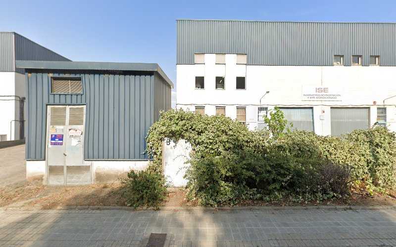 Fotografia tomada fuera de SOLUCIONES METALICAS FENIX,S.L. - Fuster en Barberà del Vallès, Barcelona