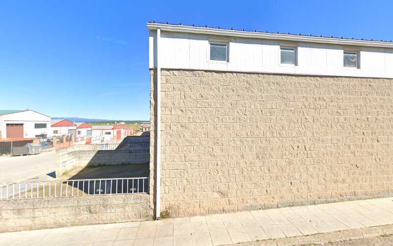 Fotografia tomada fuera de Laula Stickers - Impresora digital en Baños de la Encina, Jaén