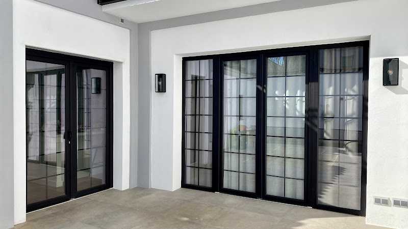 Fotografia tomada fuera de Ventanas Paladio - Proveedor de ventanas en Arenas de San Juan, Ciudad Real