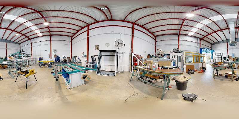 Fotografia tomada fuera de Aluminios Antonio S.L. - Carpintería metálica y de aluminio en Alhaurín el Grande, Málaga