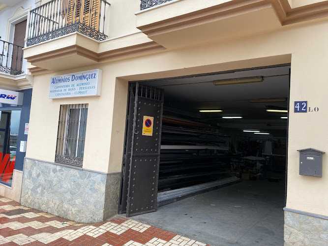 Fotografia tomada fuera de Aluminios Domínguez - Carpintería metálica y de aluminio en Alhaurín el Grande, Málaga
