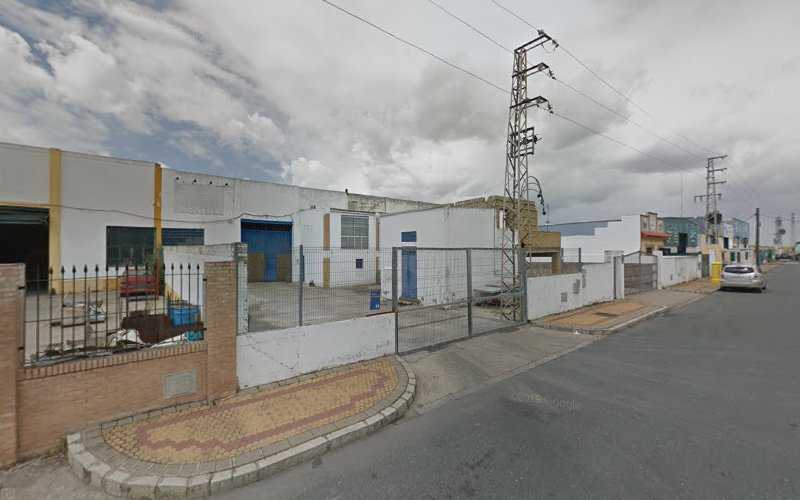 Fotografia tomada fuera de Maderas Herranz SL - Empresa maderera en Alcalá de Guadaíra, Sevilla