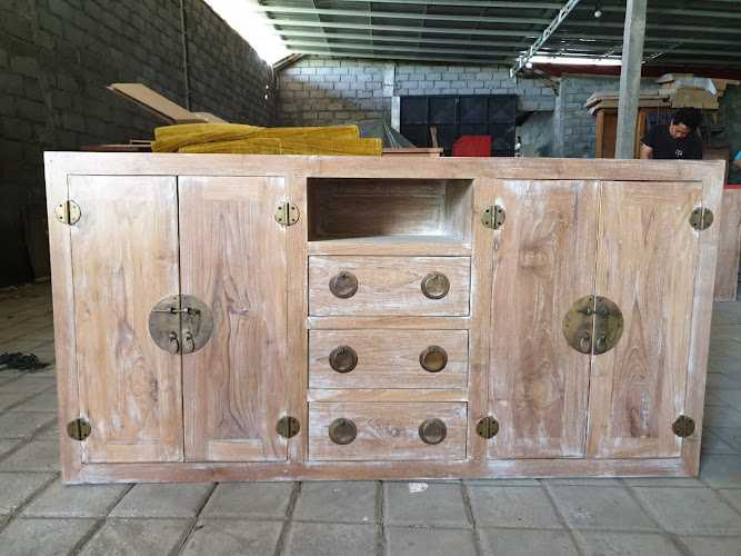 Fotografia tomada fuera de TTemplo - Tienda de muebles en Arroyomolinos, Madrid