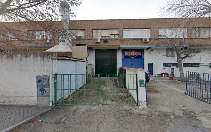 Fotografia tomada fuera de Carpintería Ebanistería y Decoración S.A. - Carpintería en Torrejón de Ardoz, Madrid