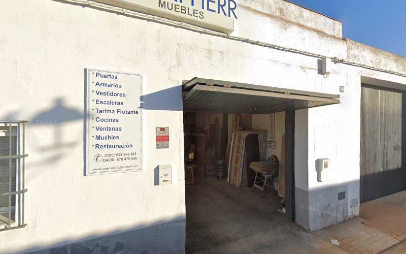 Fotografia tomada fuera de Carpher Muebles - Tienda de muebles en Los Santos de Maimona, Badajoz