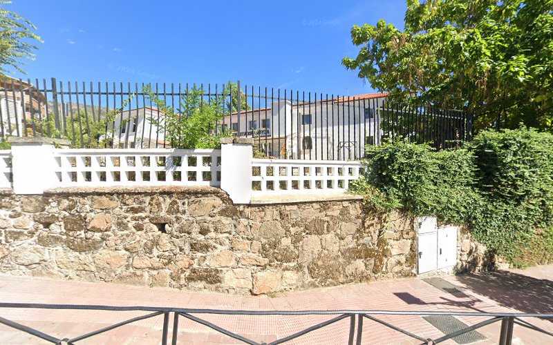 Fotografia tomada fuera de Juan Pedro Cano Ávila Cía.Leñas y Maderas - Aserradero en Jarandilla de la Vera, Cáceres